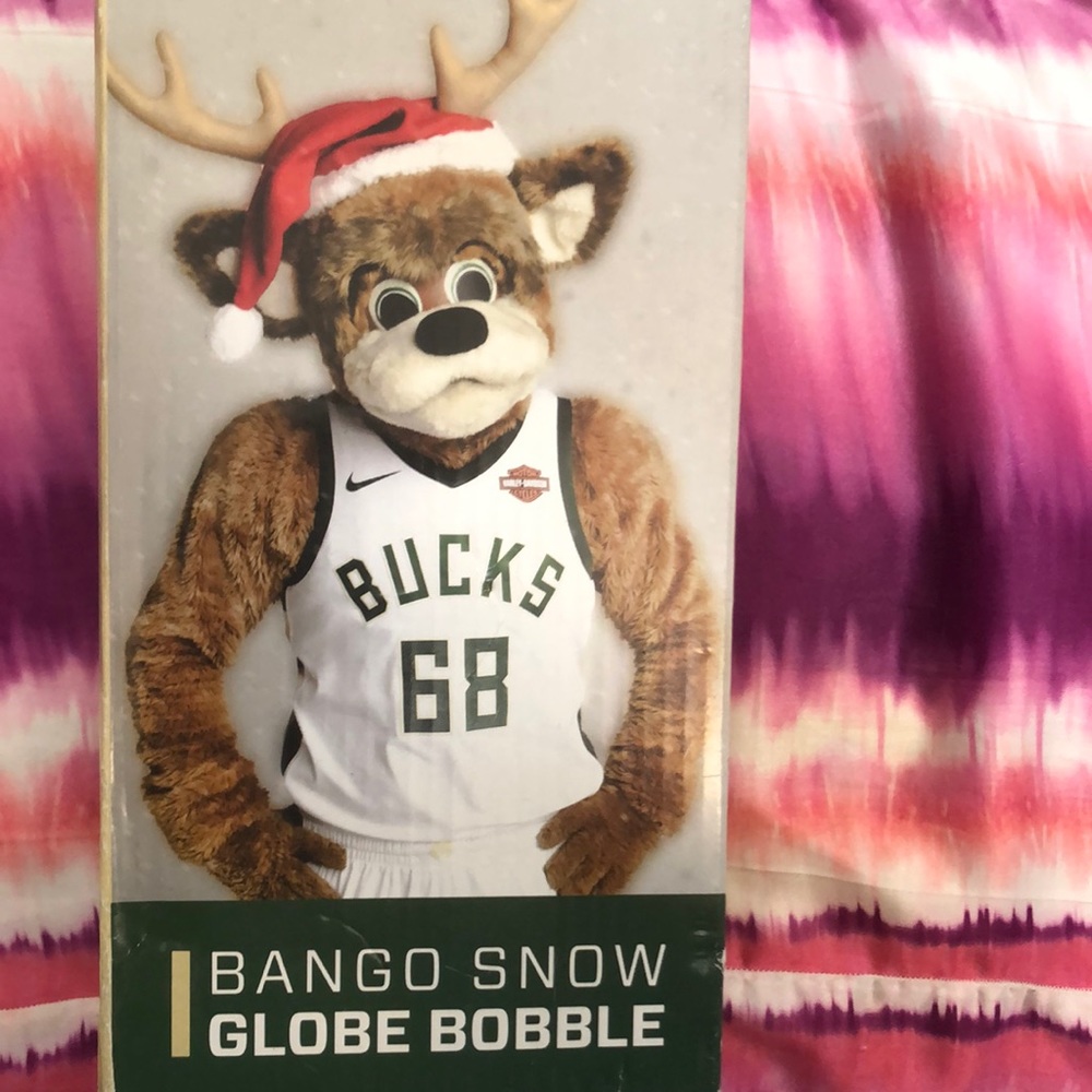 2019 Christmas bucks globe